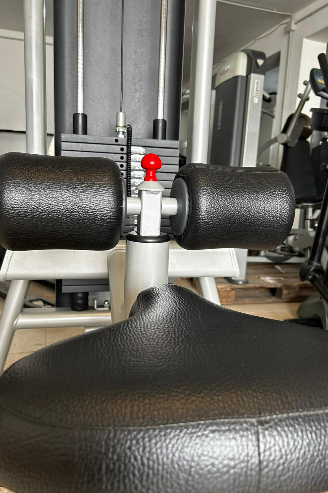 LAT PULLDOWN FitEvo